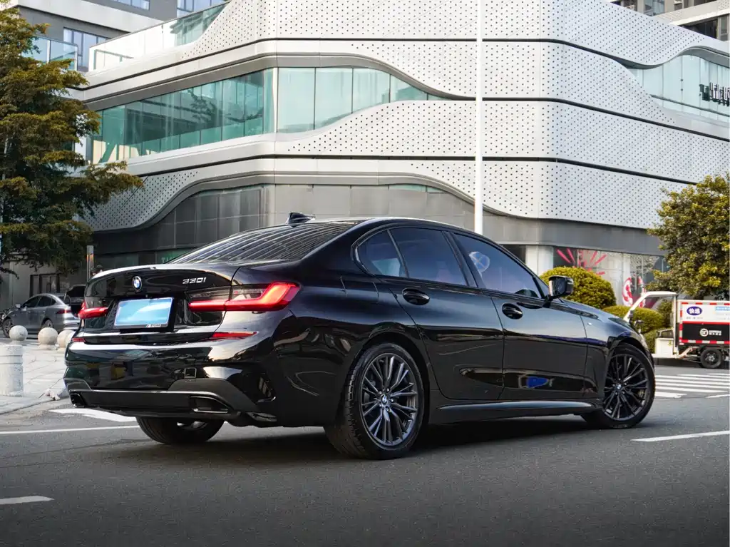 BMW 3 Series 2021