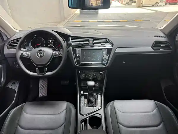 Volkswagen Tiguan L 2018