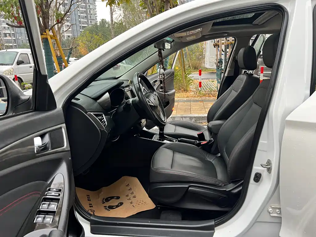 Changan Eado 2018 — фото 20
