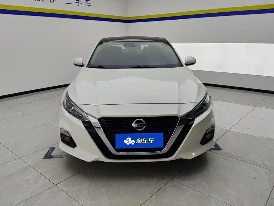 Nissan Teana 2022