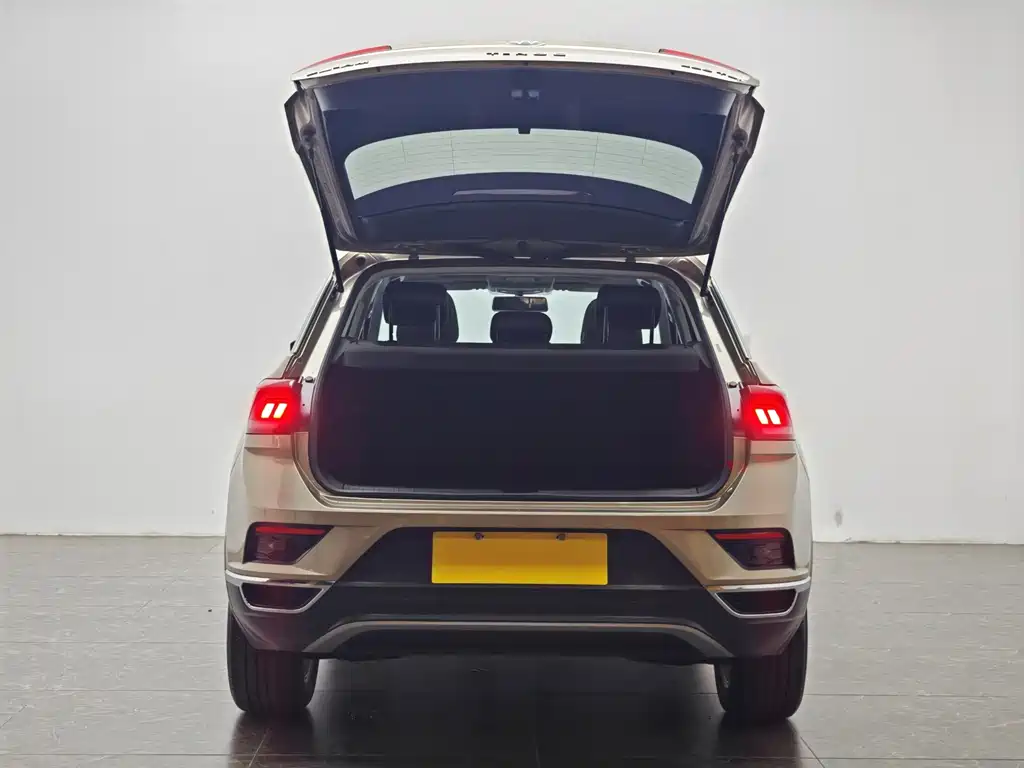Volkswagen T-Roc 2021 — фото 13