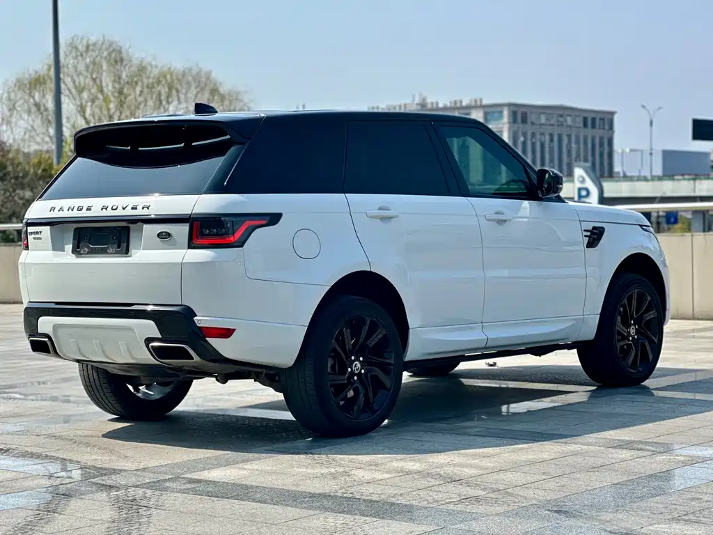 Land Rover Sport 2018 — фото 16
