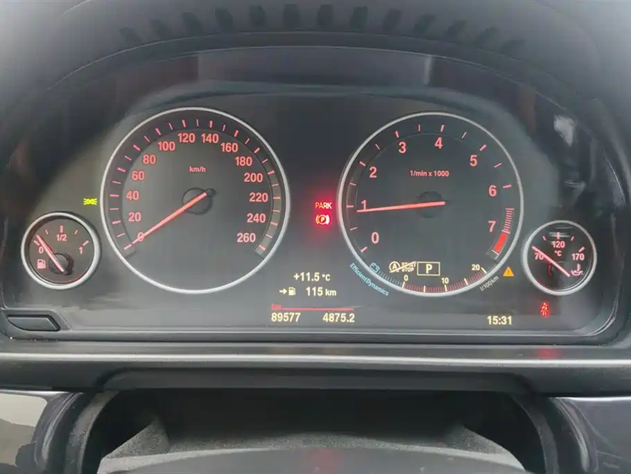 BMW 5 Series 2014 — фото 14