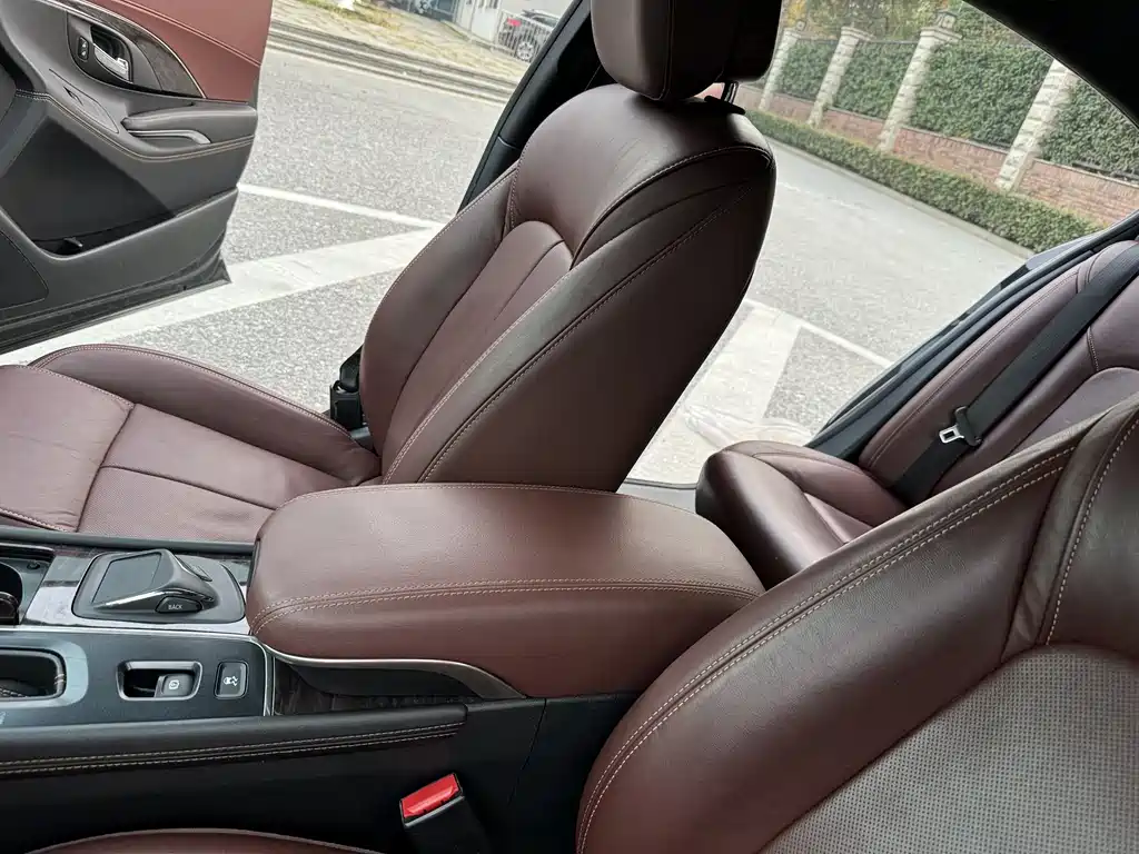 Buick LaCrosse 2015 — фото 25