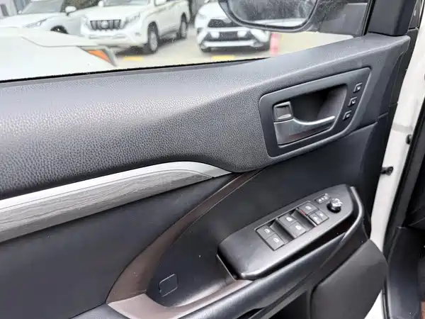 Toyota Highlander 2018