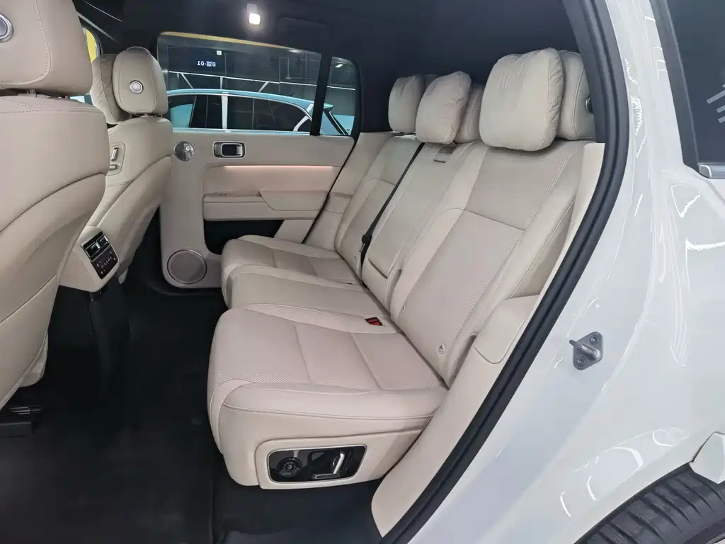 Li Auto Li L7 2025