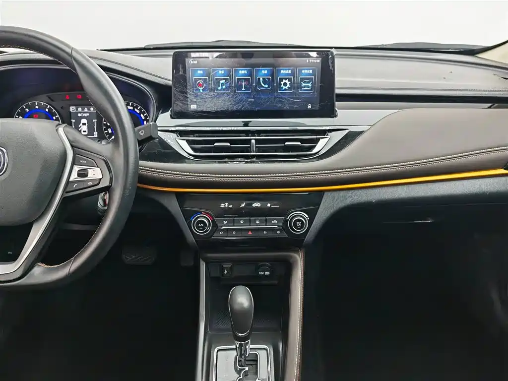 Changan Eado DT 2022 — фото 12