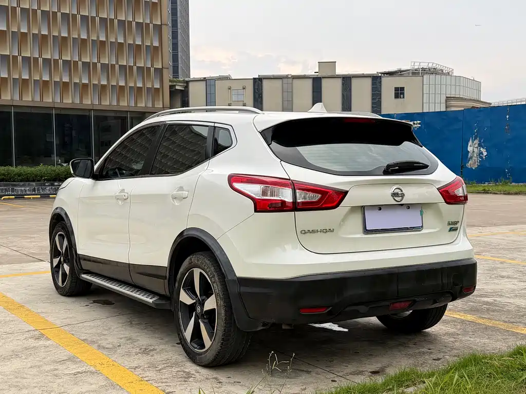 Nissan Qashqai 2018 — фото 9