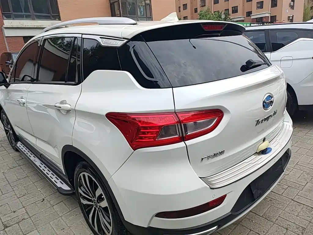 GAC Motor Trumpchi GS4 2018 — фото 5