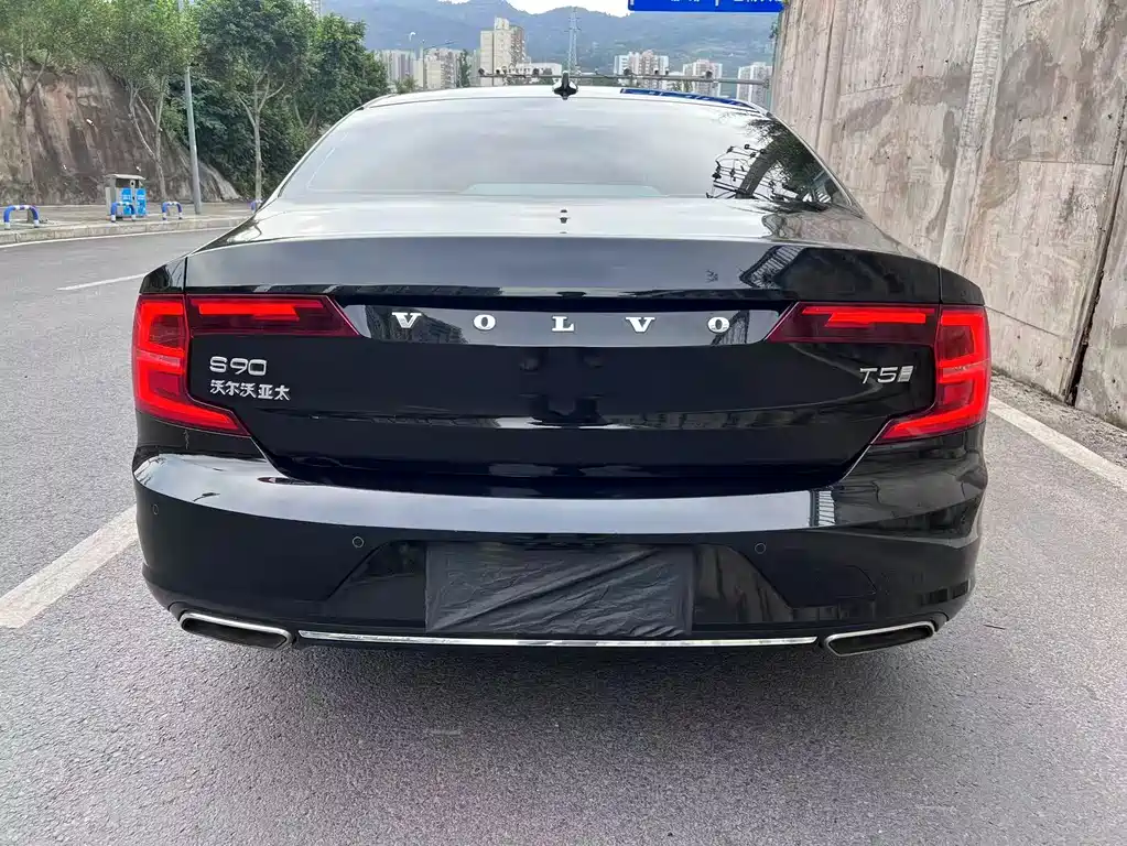 Volvo S90 2019 — фото 9