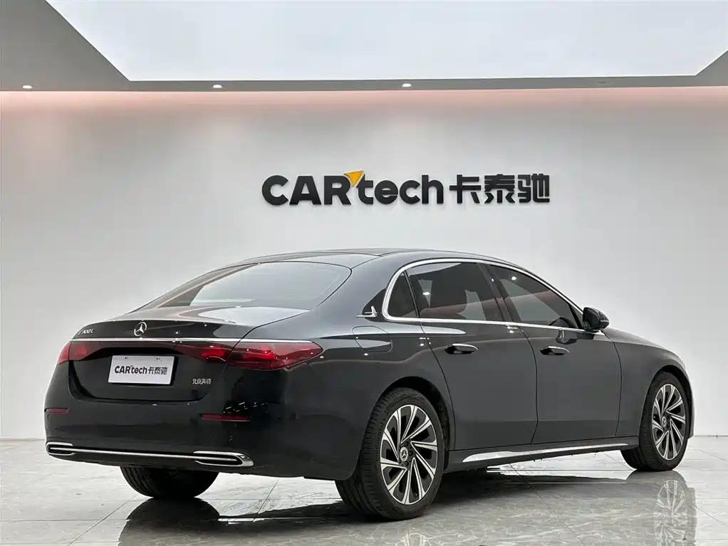 Mercedes-Benz E-Class 2024