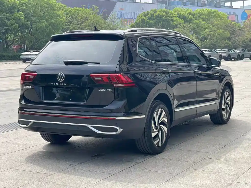 Volkswagen Tiguan L 2021 — фото 4