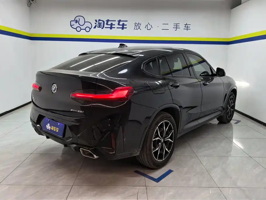BMW X4 2022 — фото 3