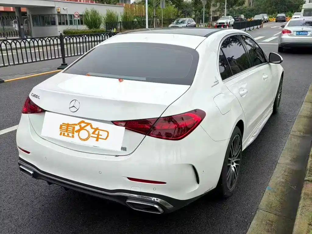 Mercedes-Benz C-Class 2022
