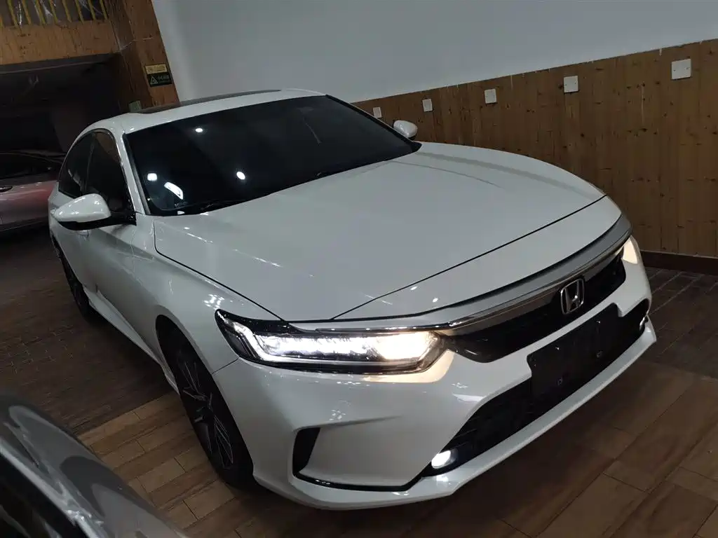 Honda Inspire 2022 — фото 22