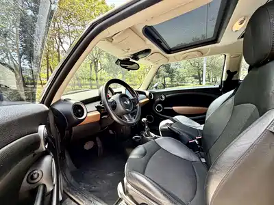 MINI MINI 2011