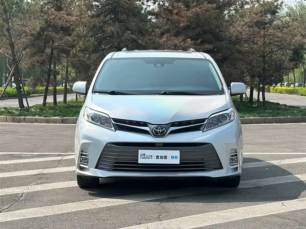 Toyota Sienna 2020 — фото 2