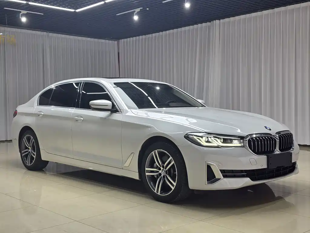 BMW 5 Series 2022