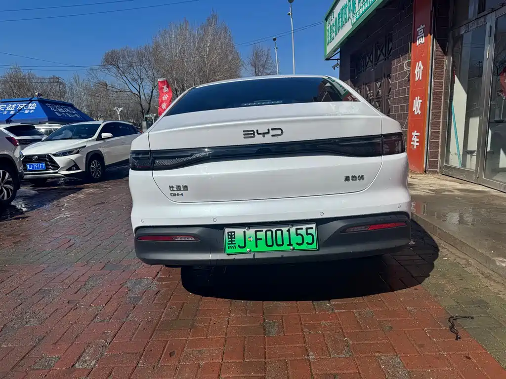 BYD Seal 05 DM-i 2025 — фото 9