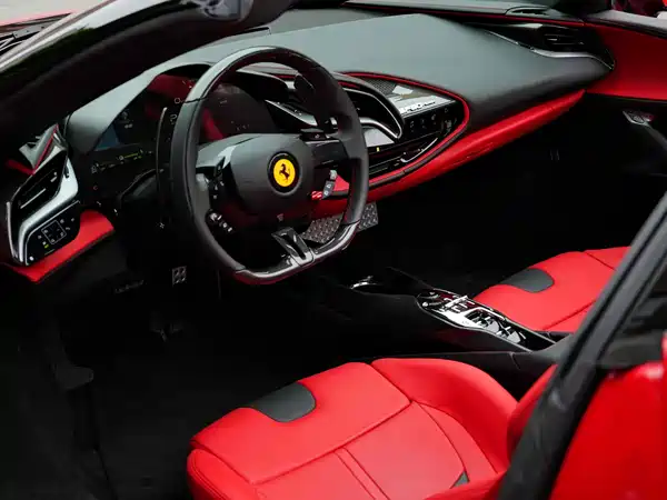 Ferrari SF90 2024