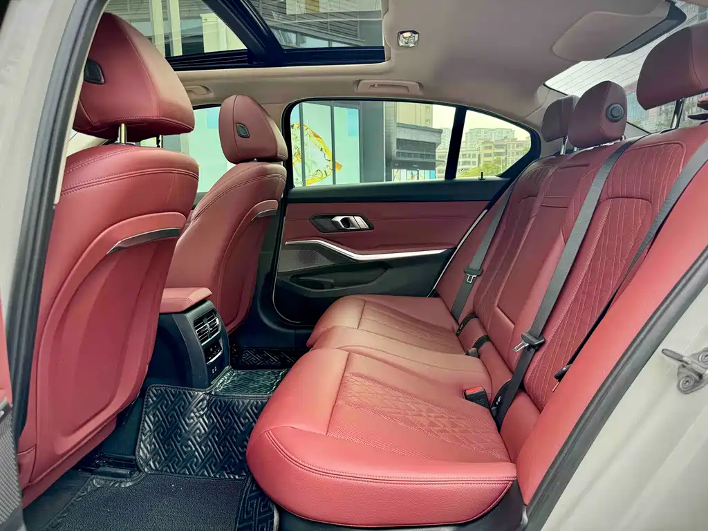 BMW 3 Series 2023