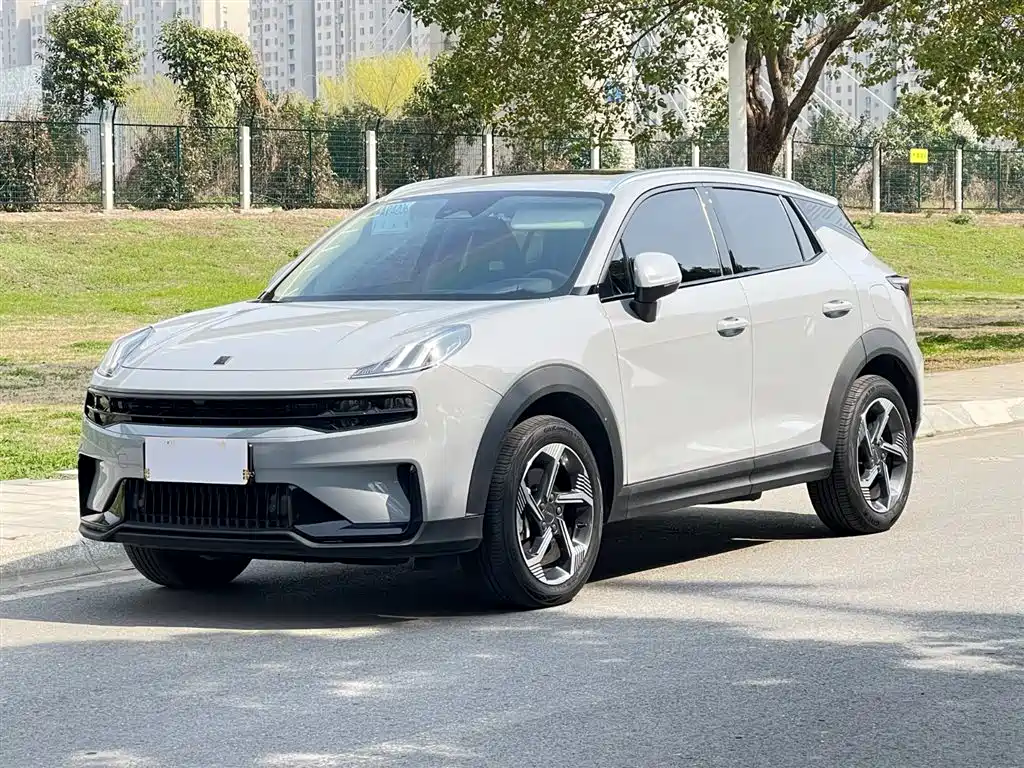 Lynk & Co 06 EM-P 2024 — фото 2