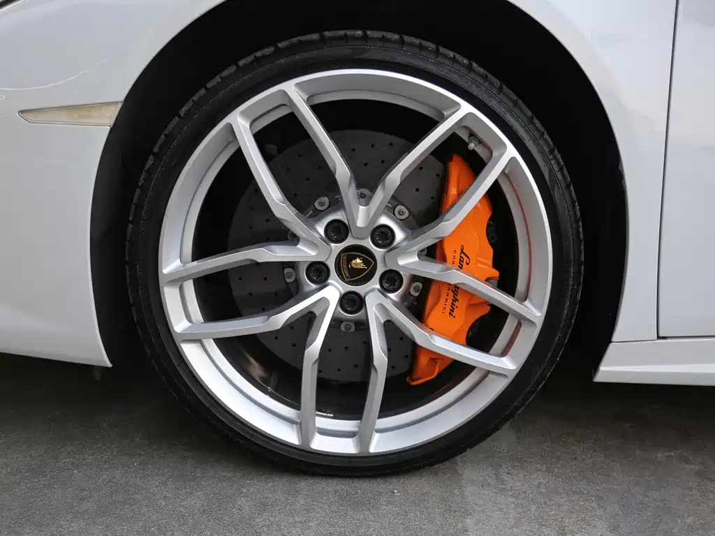 Lamborghini Huracán 2015 — фото 10