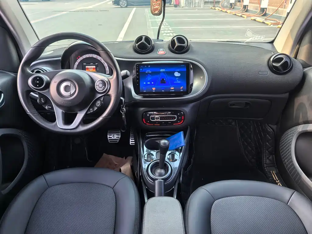 smart Fortwo 2017 — фото 7