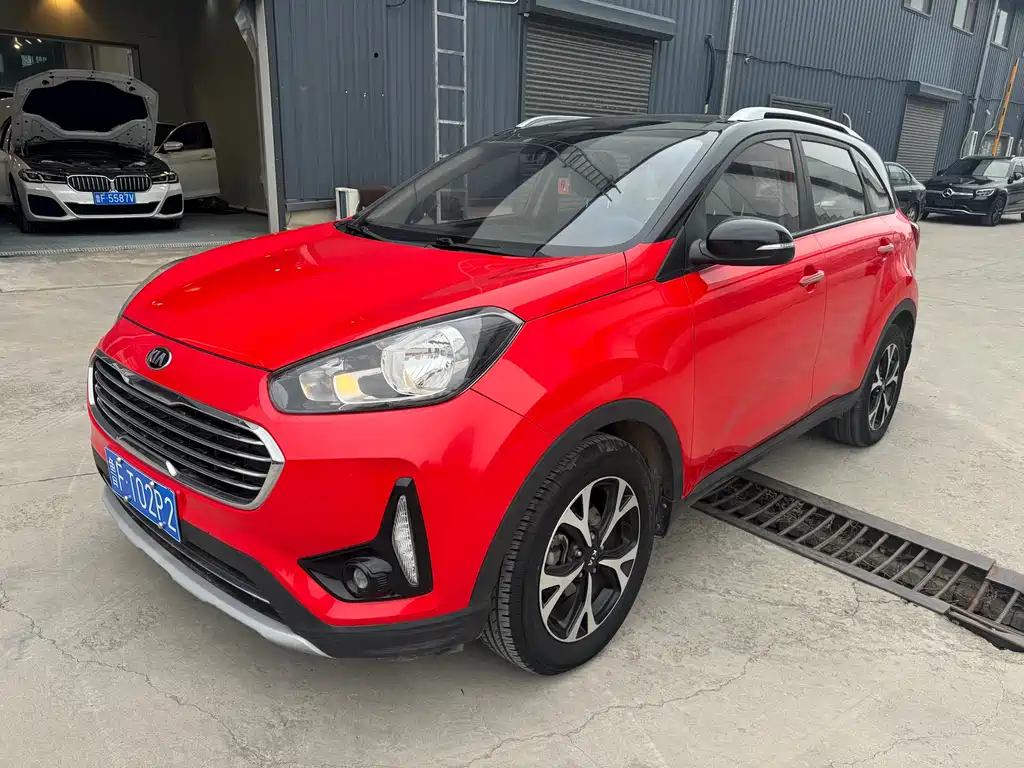 Kia KX3 2017 — фото 1