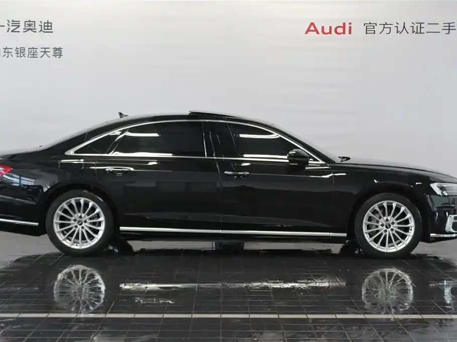 Audi A8 2021 — фото 4