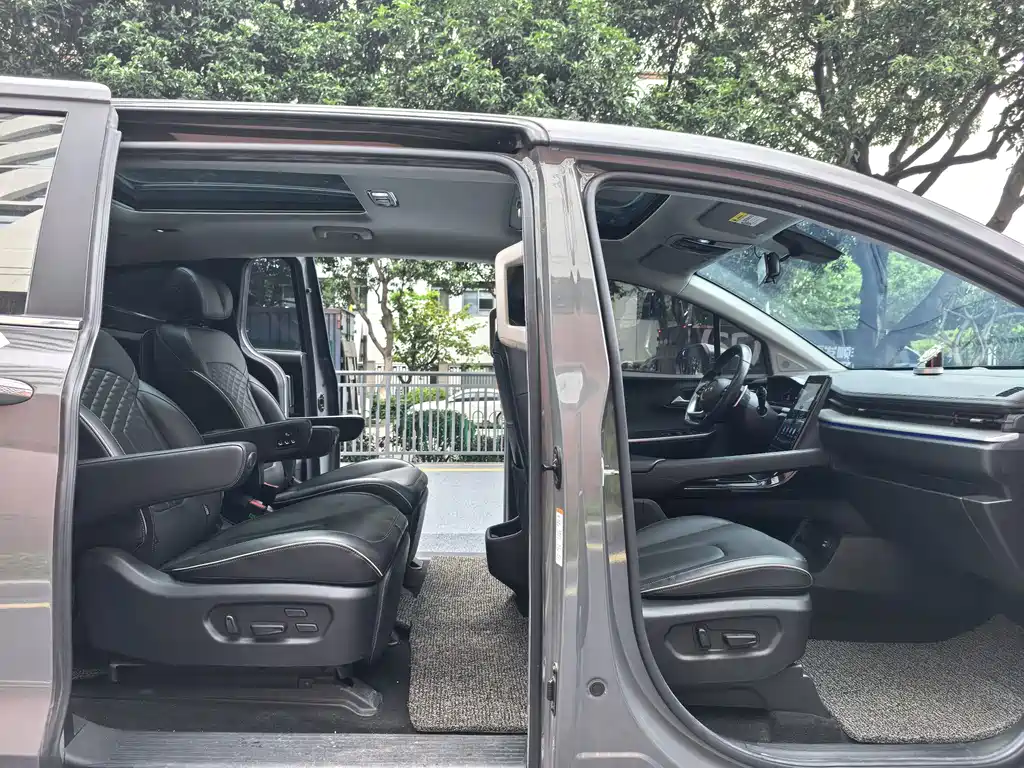 Hyundai Custo 2023 — фото 13