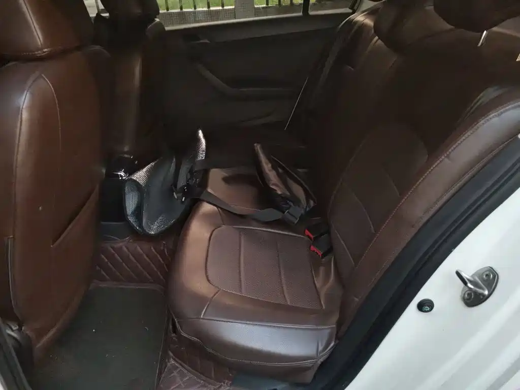 Skoda Rapid 2019 — фото 15