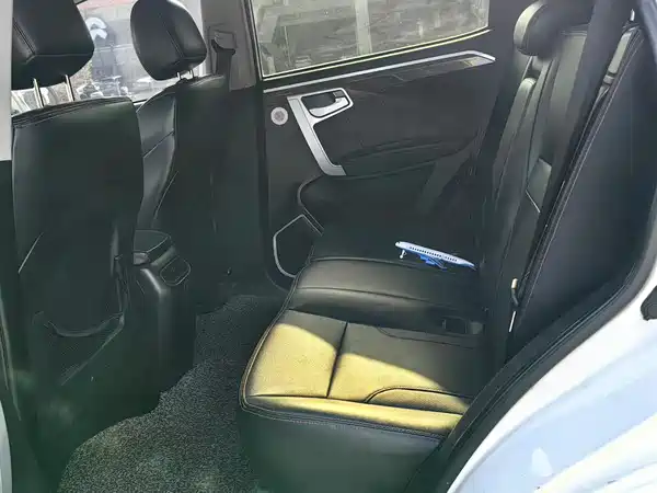 Geely GX7 2015