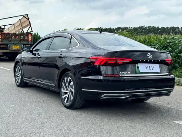 Volkswagen Passat Plug-In Hybrid 2019