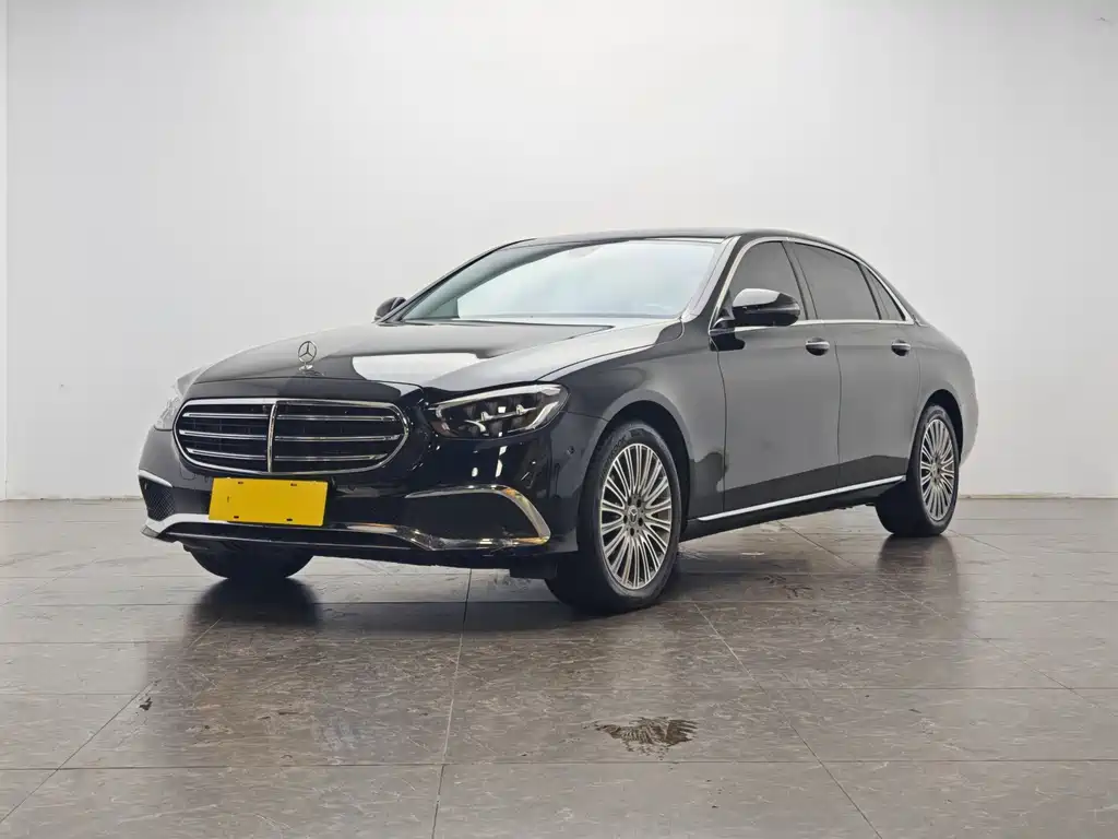 Mercedes-Benz E-Class 2023 — фото 1