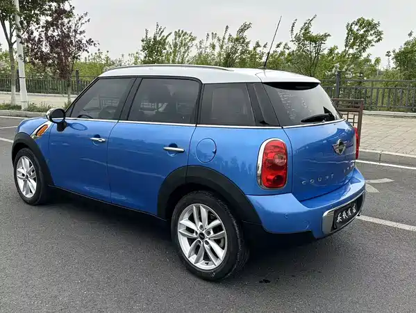 MINI Countryman 2011