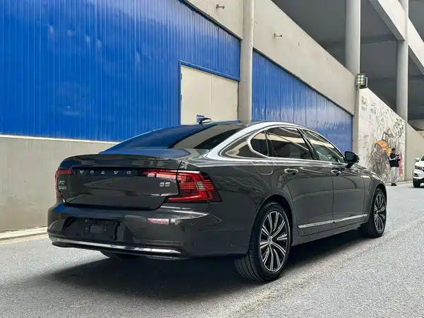 Volvo S90 2021