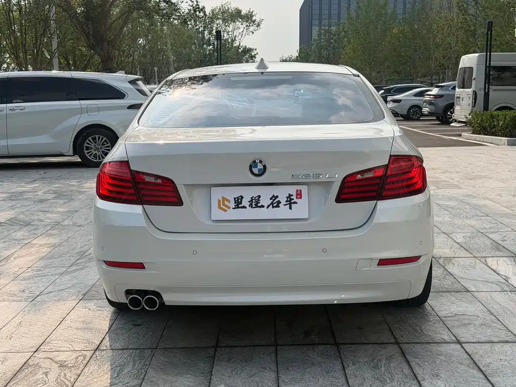 BMW 5 Series 2016
