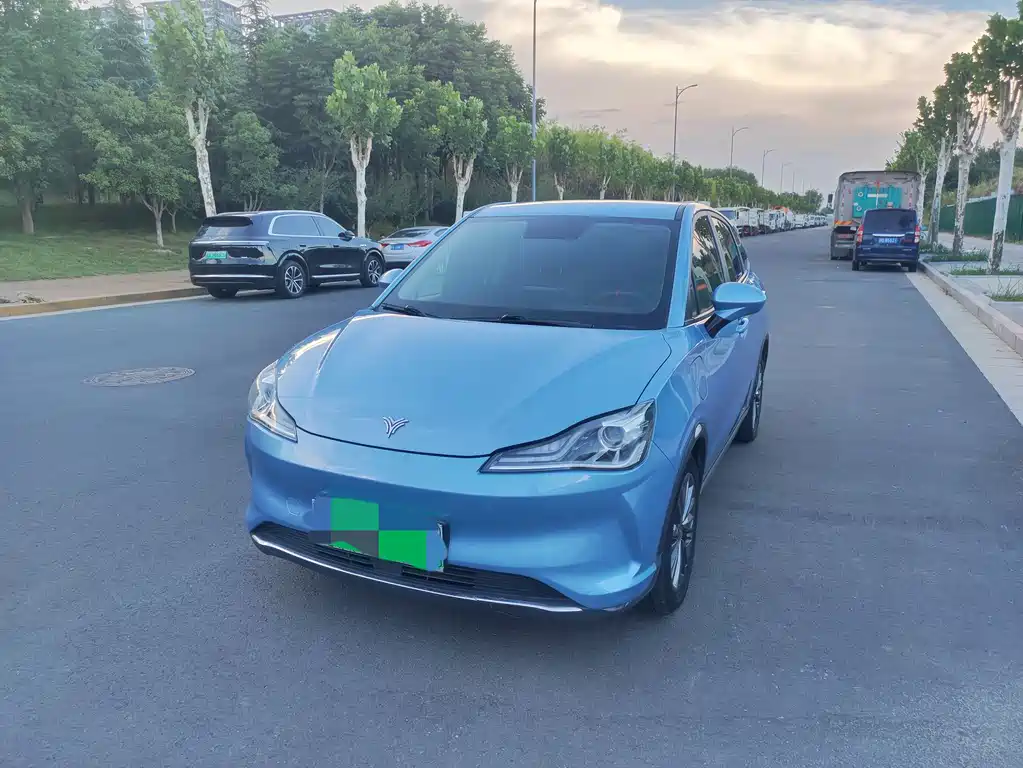 Neta V 2022