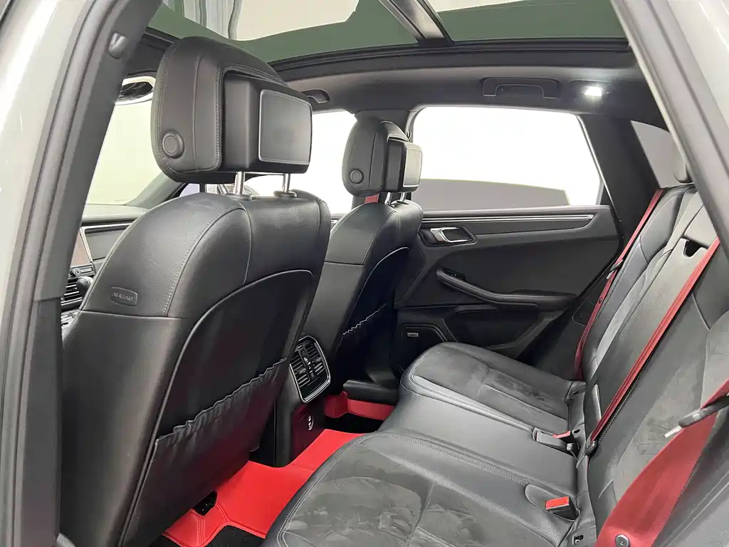 Porsche Macan 2020 — фото 18