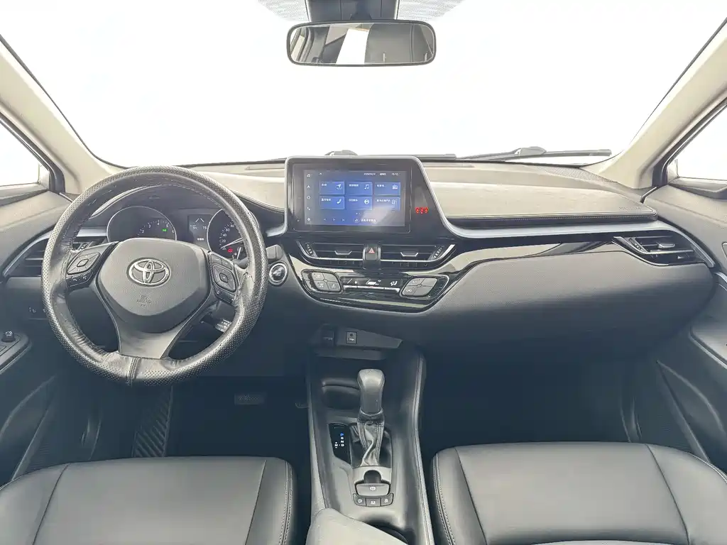 Toyota IZOA 2021 — фото 10