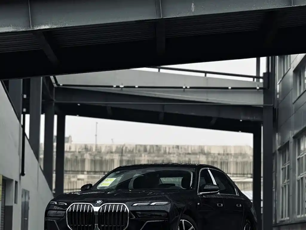 BMW 7 Series 2025 — фото 25