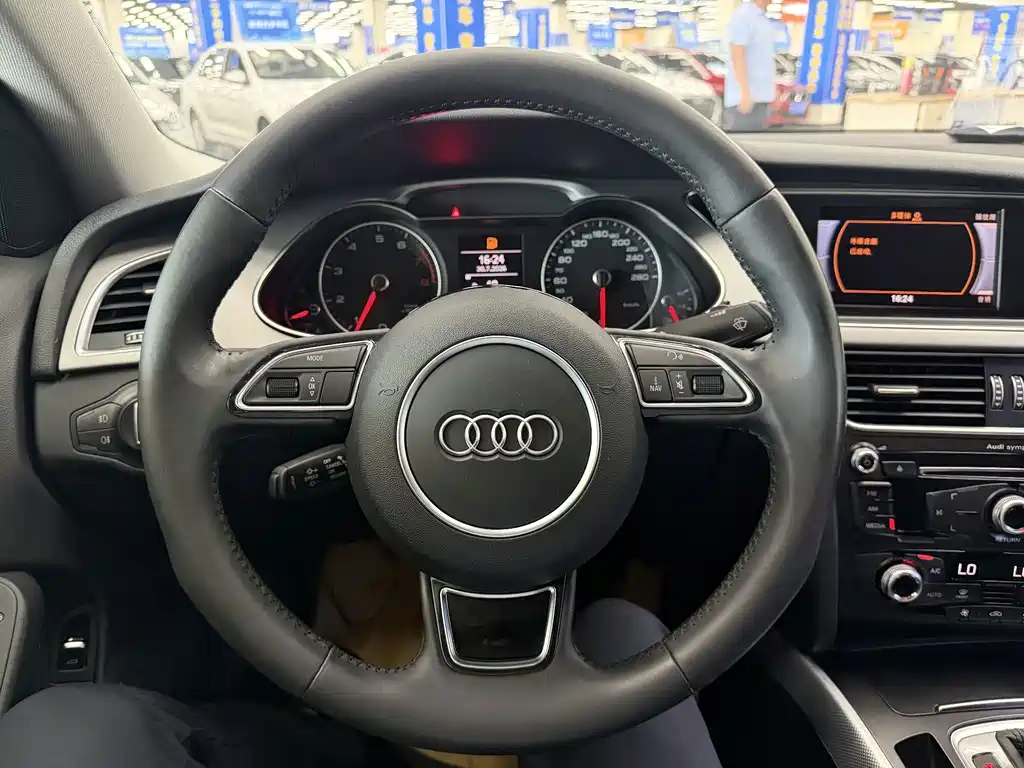 Audi A4L 2016 — фото 9