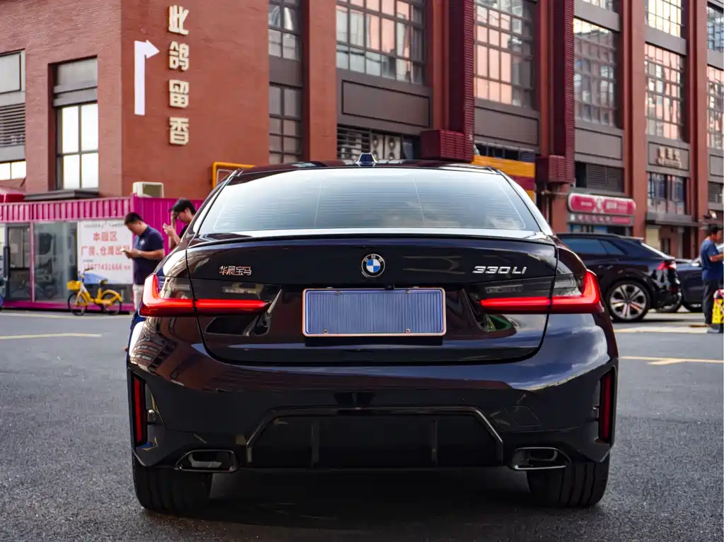BMW 3 Series 2025