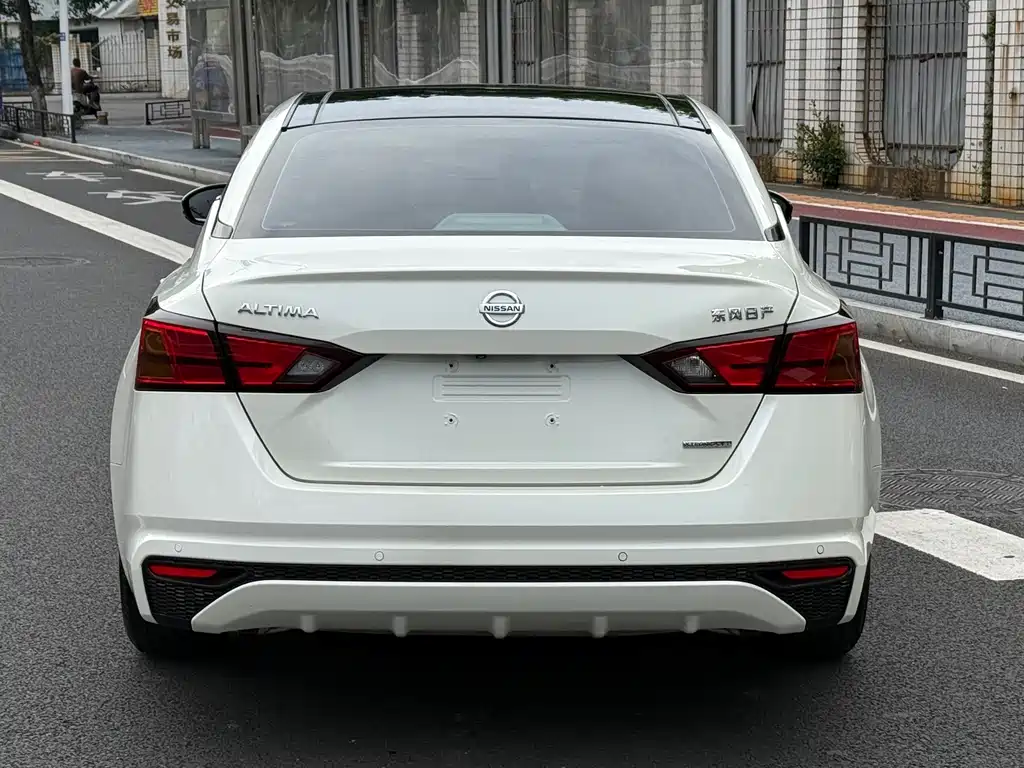 Nissan Teana 2022 — фото 11