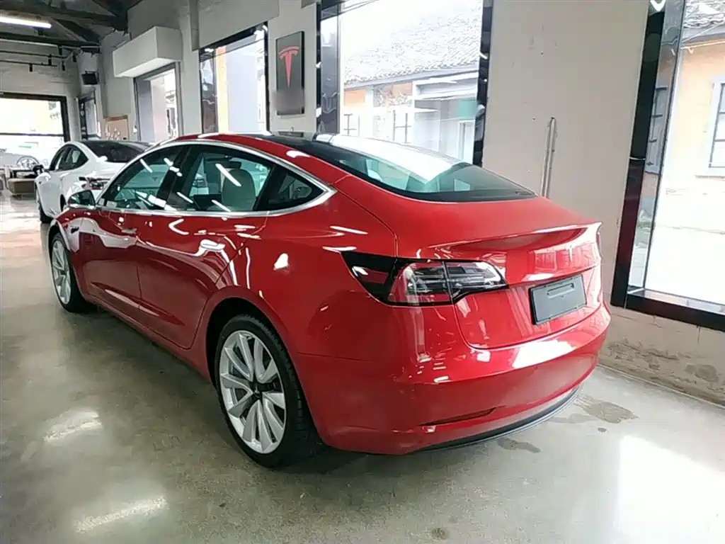Tesla Model 3 2020 — фото 5