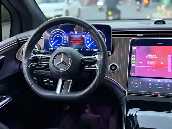 Mercedes-Benz EQE SUV 2024