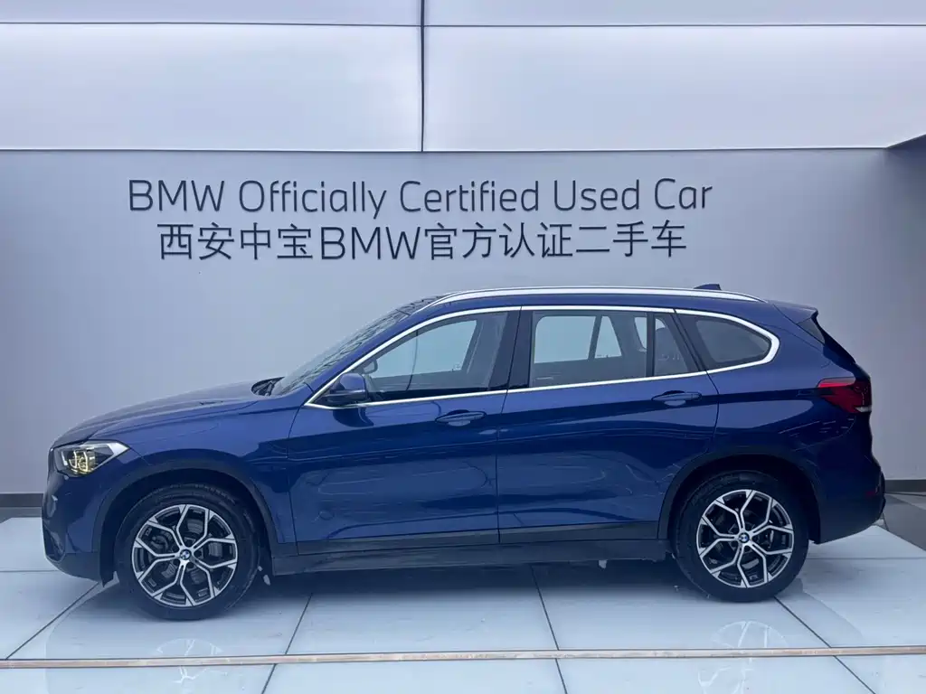 BMW X1 2022 — фото 3