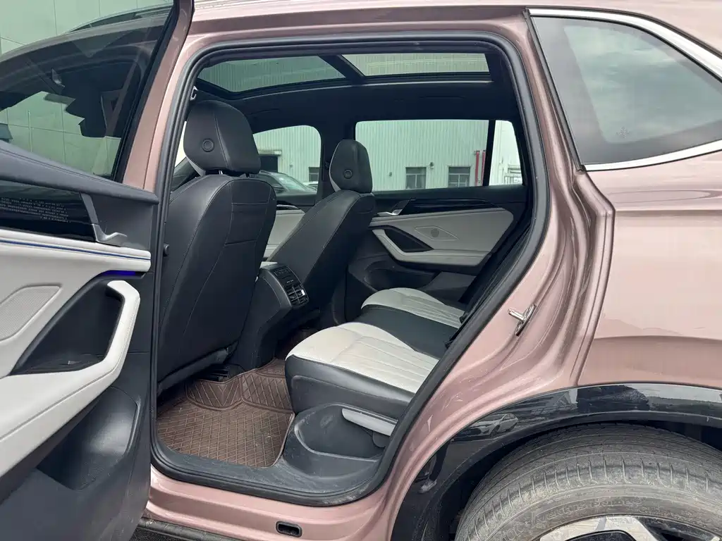 Volkswagen Tiguan L 2024