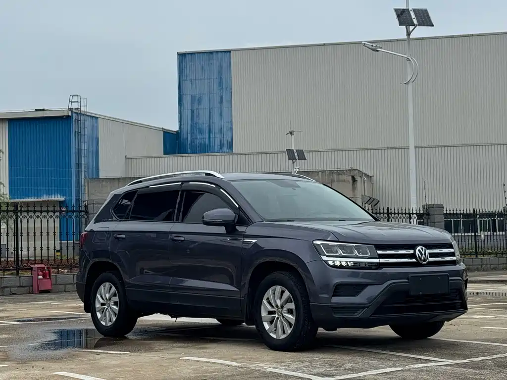 Volkswagen Tharu 2020